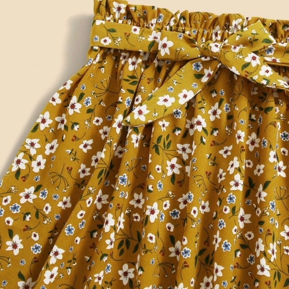 Girls 2 Piece Set, White Top Vibrant Mustard Yellow Floral Skirt NWOT sz XXL - Picture 3 of 4